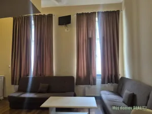 Pronájem bytu 1+kk, Praha - Karlín, Křižíkova, 37 m2