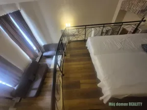 Pronájem bytu 1+kk, Praha - Karlín, Křižíkova, 37 m2