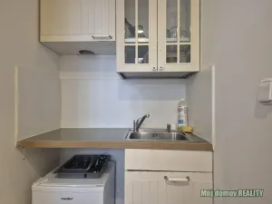 Pronájem bytu 1+kk, Praha - Karlín, Křižíkova, 15 m2