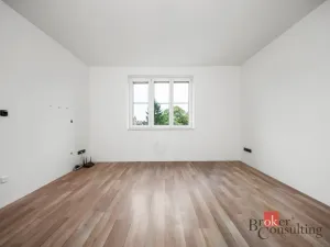 Prodej bytu 2+kk, Hradec Králové, Bidlova, 53 m2