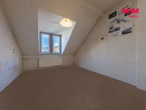 Prodej bytu 4+1, Karlovy Vary, Wolkerova, 146 m2