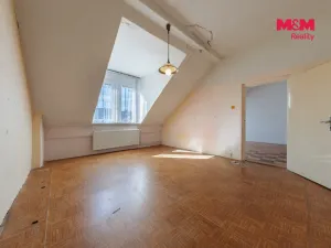 Prodej bytu 4+1, Karlovy Vary, Wolkerova, 146 m2