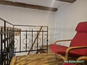 Pronájem činžovního domu, Praha - Karlín, Křižíkova, 650 m2