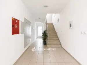 Prodej bytu 2+kk, Znojmo - Oblekovice, Oblekovická, 55 m2