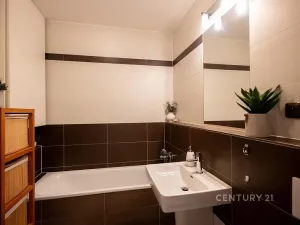 Prodej bytu 2+kk, Praha - Vysočany, Pod Harfou, 58 m2