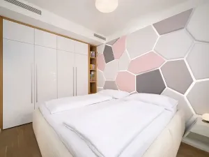 Prodej bytu 2+kk, Praha - Bubeneč, V sadech, 75 m2