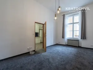 Pronájem bytu 3+kk, Praha - Karlín, U nádražní lávky, 101 m2