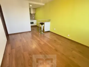 Pronájem bytu 3+kk, Kladno, Vašíčkova, 68 m2