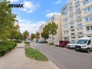 Prodej bytu 1+kk, Praha - Strašnice, Názovská, 35 m2