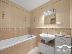 Pronájem bytu 2+kk, Praha - Pitkovice, K dálnici, 54 m2