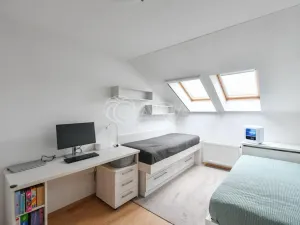 Prodej bytu 3+kk, Nupaky, K Parku, 77 m2