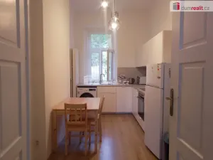 Pronájem bytu 1+1, Karlovy Vary, Na Vyhlídce, 39 m2
