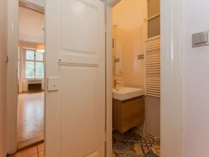 Pronájem bytu 2+kk, Praha - Smíchov, Holečkova, 38 m2