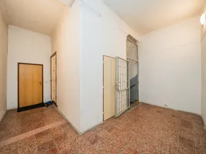 Prodej činžovního domu, Chlumec nad Cidlinou - Chlumec nad Cidlinou I, Klicperovo náměstí, 700 m2