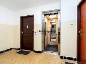Prodej bytu 2+1, Praha - Libeň, Na Rokytce, 62 m2