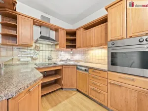 Prodej bytu 2+1, Karlovy Vary - Drahovice, Anglická, 59 m2