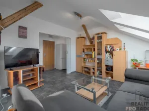 Prodej bytu 2+kk, Ivančice, Tovární, 53 m2