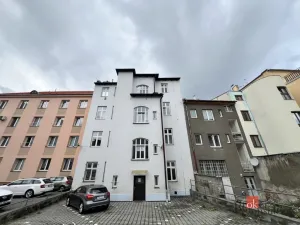 Pronájem bytu 2+1, Opava - Město, Kolářská, 62 m2