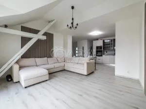Prodej bytu 5+kk, Holubice, Za Dvorem, 117 m2