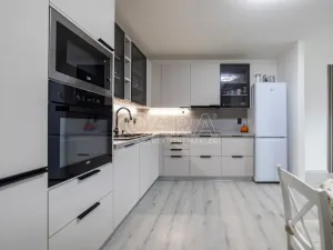 Prodej bytu 5+kk, Holubice, Za Dvorem, 117 m2