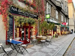 Pronájem bytu 1+kk, Praha - Nové Město, Na výtoni, 36 m2