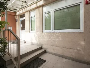 Prodej bytu 1+kk, Praha - Prosek, Veltruská, 22 m2