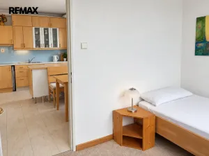 Pronájem bytu 2+1, Karlovy Vary - Bohatice, Jasmínová, 78 m2