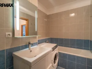 Pronájem bytu 2+kk, Praha, Kabešova, 56 m2