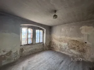 Prodej rodinného domu, Kmetiněves, 180 m2