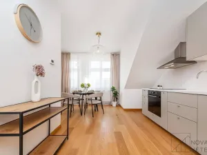 Prodej bytu 3+1, Praha - Vinohrady, Chodská, 117 m2