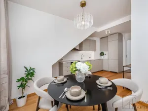 Prodej bytu 3+1, Praha - Vinohrady, Chodská, 117 m2