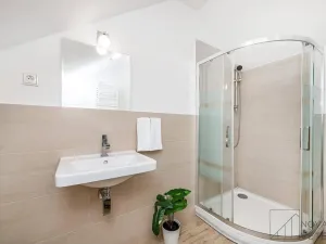 Prodej bytu 3+1, Praha - Vinohrady, Chodská, 117 m2