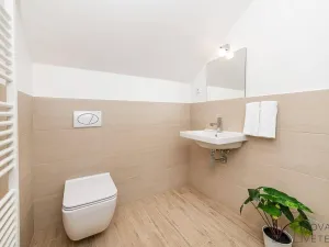 Prodej bytu 3+1, Praha - Vinohrady, Chodská, 117 m2