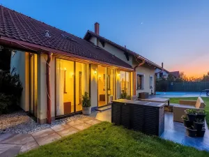 Prodej vily, Praha - Újezd nad Lesy, Dražická, 206 m2