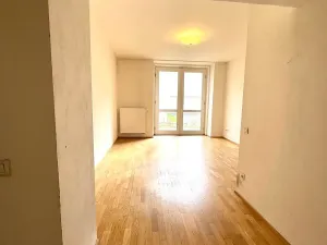 Pronájem bytu 2+kk, Praha - Holešovice, Ortenovo náměstí, 75 m2