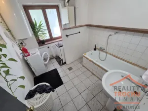 Prodej rodinného domu, Třebechovice pod Orebem - Krňovice, 230 m2