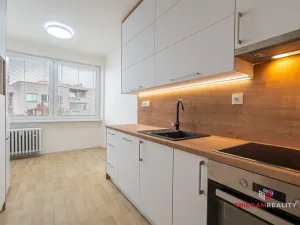 Pronájem bytu 3+1, Hradec Králové - Nový Hradec Králové, Čajkovského, 75 m2