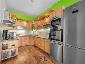 Prodej rodinného domu, Doksy, náměstí Republiky, 470 m2