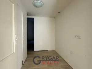 Prodej obchodního prostoru, Praha - Vysočany, Pod pekárnami, 43 m2