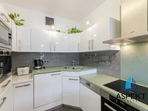 Pronájem bytu 2+kk, Praha - Libeň, Nad Okrouhlíkem, 65 m2