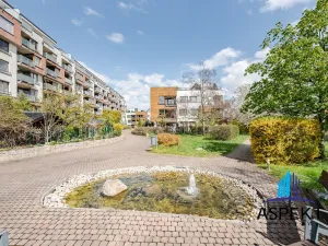 Pronájem bytu 2+kk, Praha - Libeň, Nad Okrouhlíkem, 65 m2