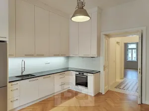 Pronájem bytu 3+kk, Praha - Nové Město, Dittrichova, 87 m2
