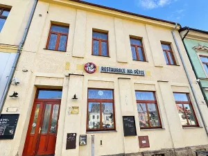 Prodej restaurace, Vamberk, Husovo náměstí, 447 m2