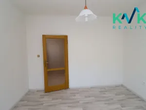 Pronájem bytu 2+1, Ostrov, Mánesova, 58 m2