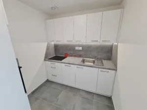 Pronájem bytu 2+1, Teplice - Trnovany, Antonína Sochora, 37 m2
