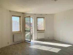 Pronájem bytu 1+kk, Praha - Libeň, Světova, 47 m2