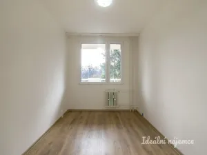 Pronájem bytu 2+kk, Praha - Prosek, Novoborská, 39 m2