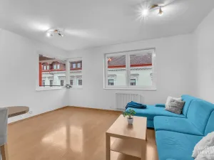 Prodej bytu 2+kk, Hradec Králové, Všehrdova, 53 m2