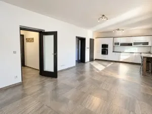 Pronájem bytu 2+kk, Nýřany, Masarykovo náměstí, 70 m2
