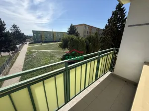 Prodej bytu 3+1, Postoloprty, Jiráskovo náměstí, 81 m2